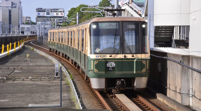 稀少リニアモータカー地上区間＋まだ見れる10周年装飾車輛