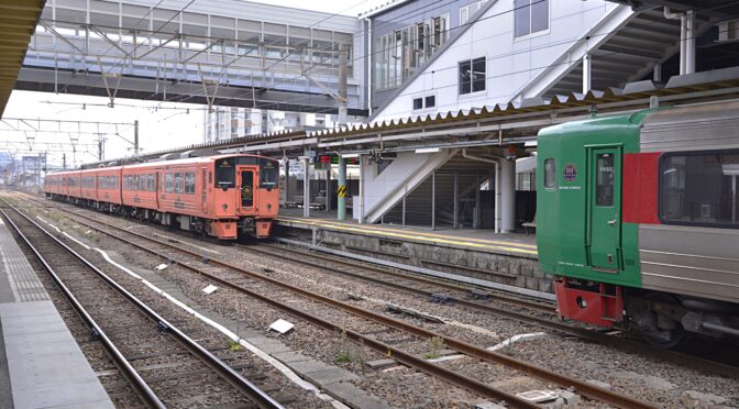 不定期連載 特急の分割併合シーンを眺める…長崎県早岐駅