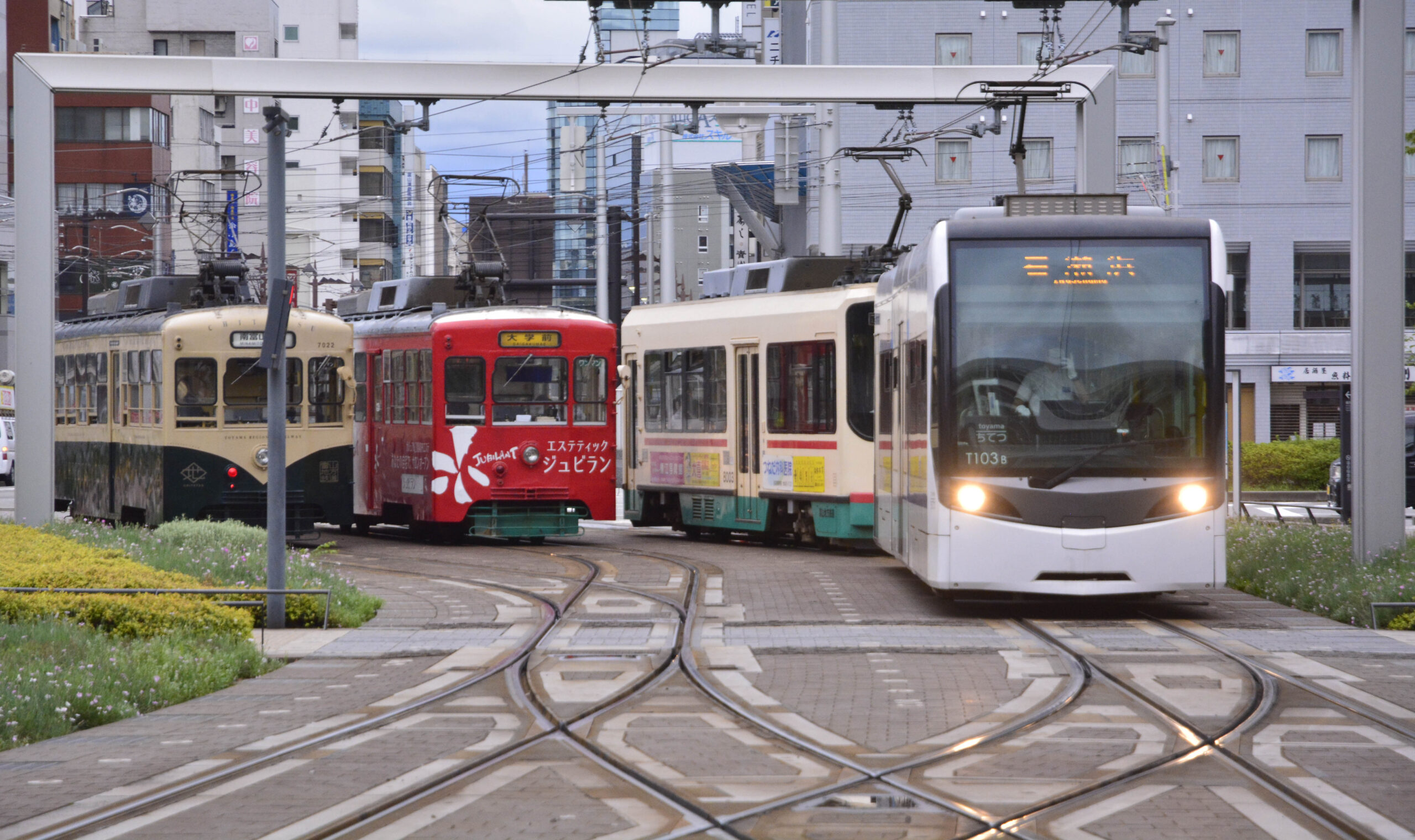 富山市内電車で全国交通系ICカードを利用できるようになる | 鉄道旅の