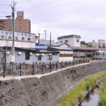 ナゼそこに他の鉄道路線と接続がないターミナル駅…中央弘前